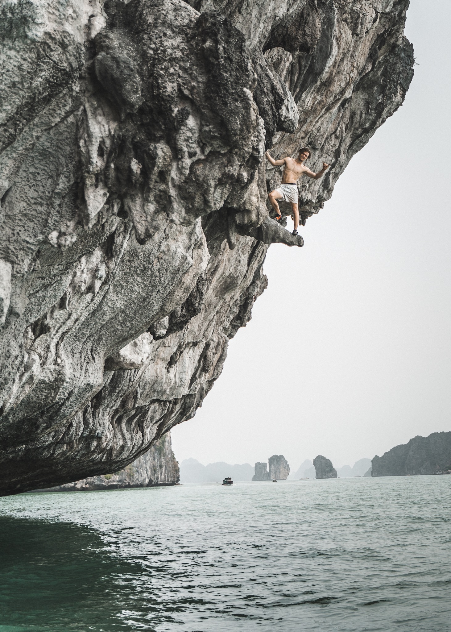 Climbing without rope(soloing) above the sea